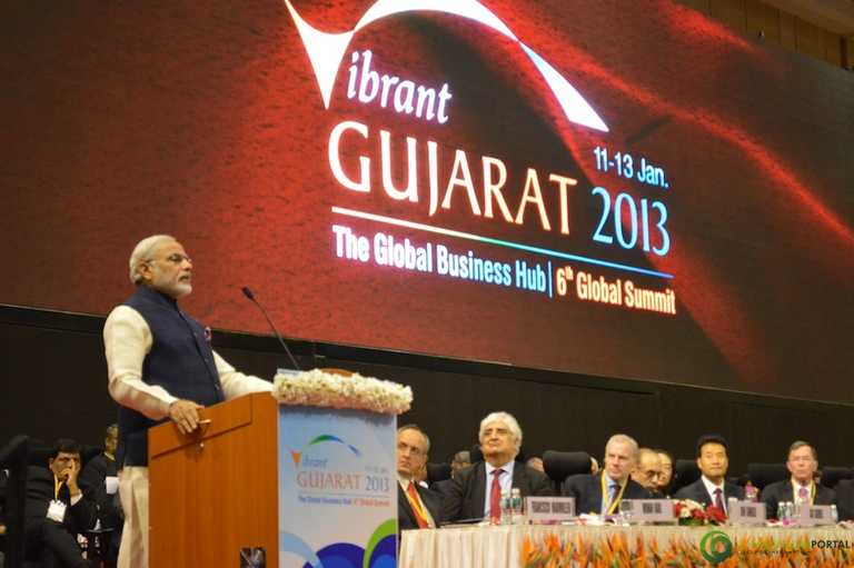 Vibrant Gujarat 2013 Day #1 – Perspective in 12 Tweets